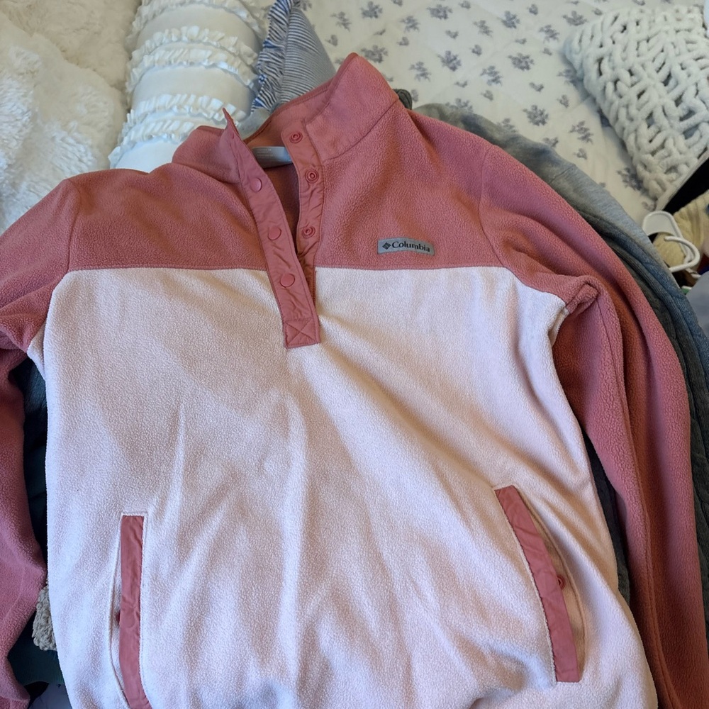 Columbia Women's Pink and White Pullover